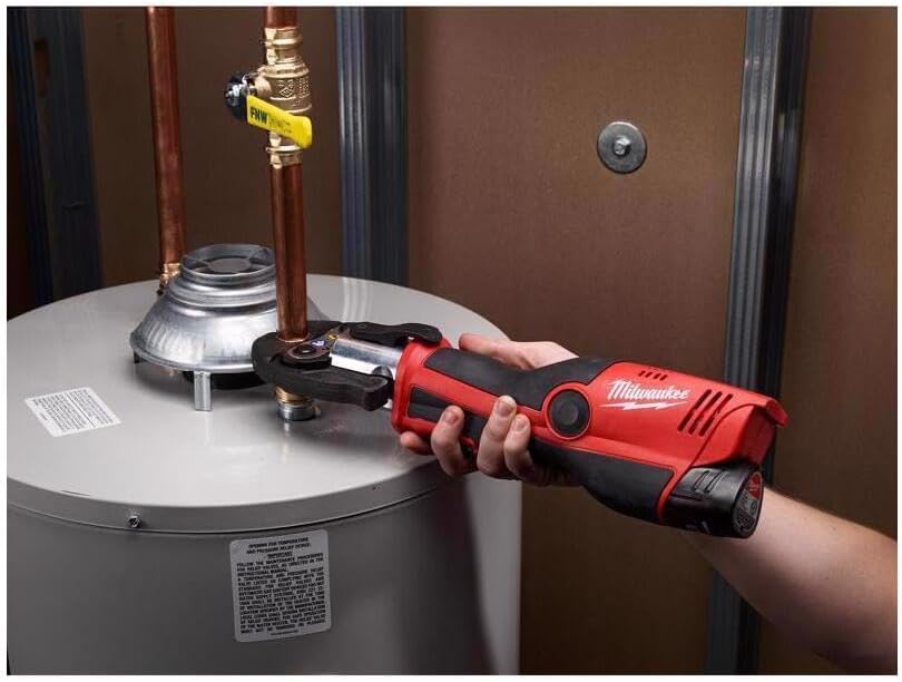 Milwaukee 2473-22 M12 Force Logic Press tool 1/2" - 1" Kit