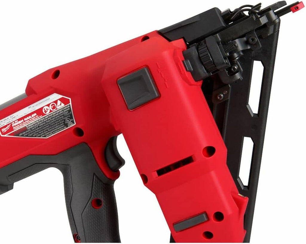 Milwaukee Electric - M18 Fuel. 15 Gauge Finish Nailer