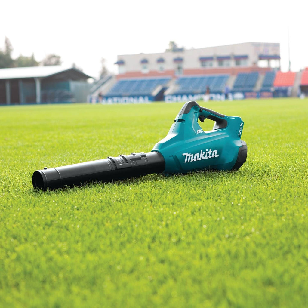 Makita XBU02PT 36V (18V X2) LXT® Brushless Blower Kit, Teal, (5.0Ah)