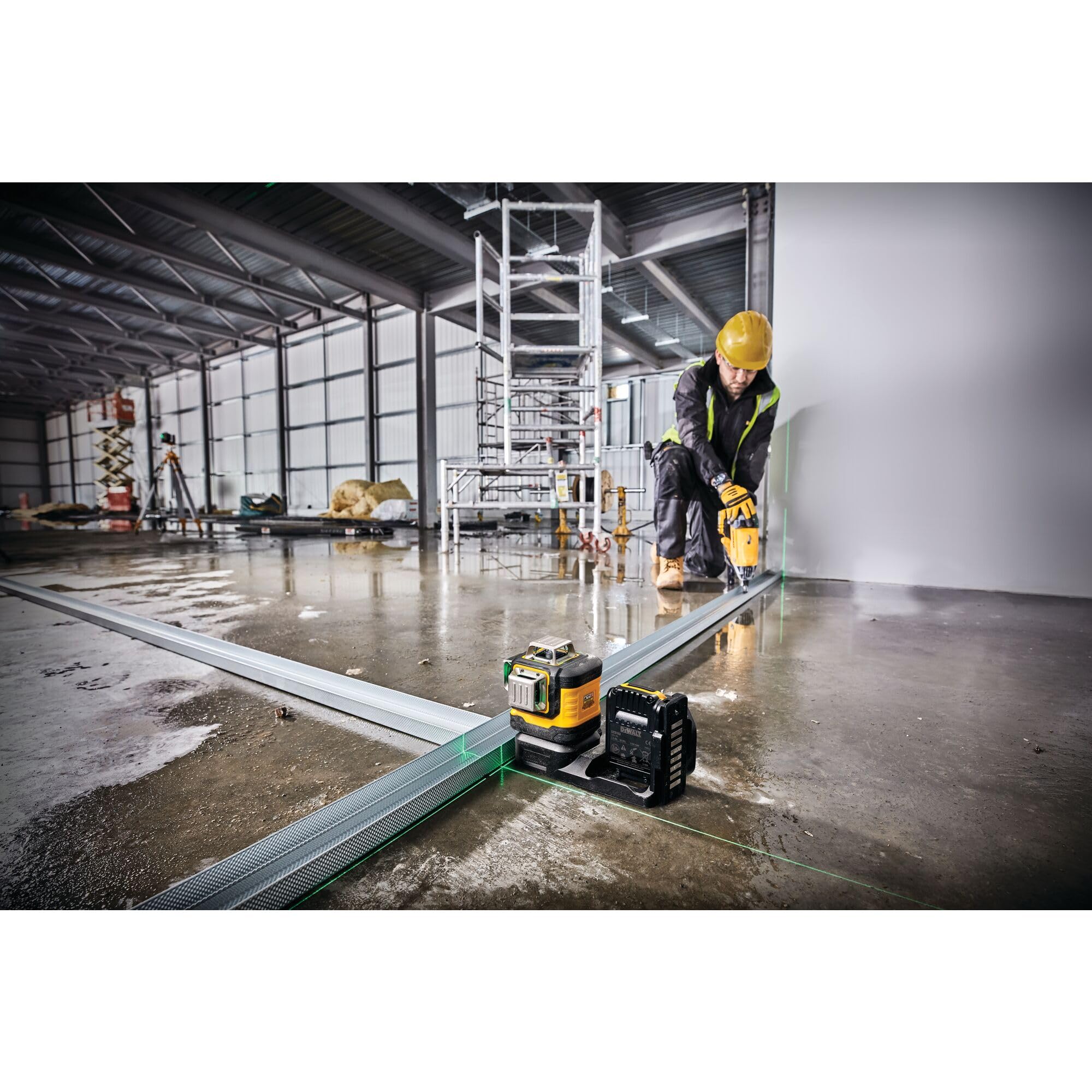 DEWALT 20V/12V MAX Laser Level Kit, 3 x 360, Green (DCLE34030G)